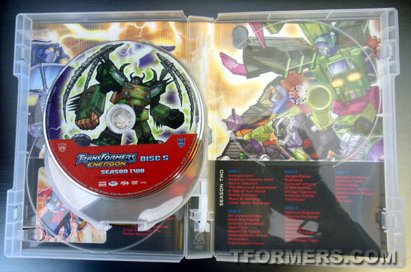 First Looks Energon Transformers DVD Boxed Set From Shout Factory  (16 of 16)